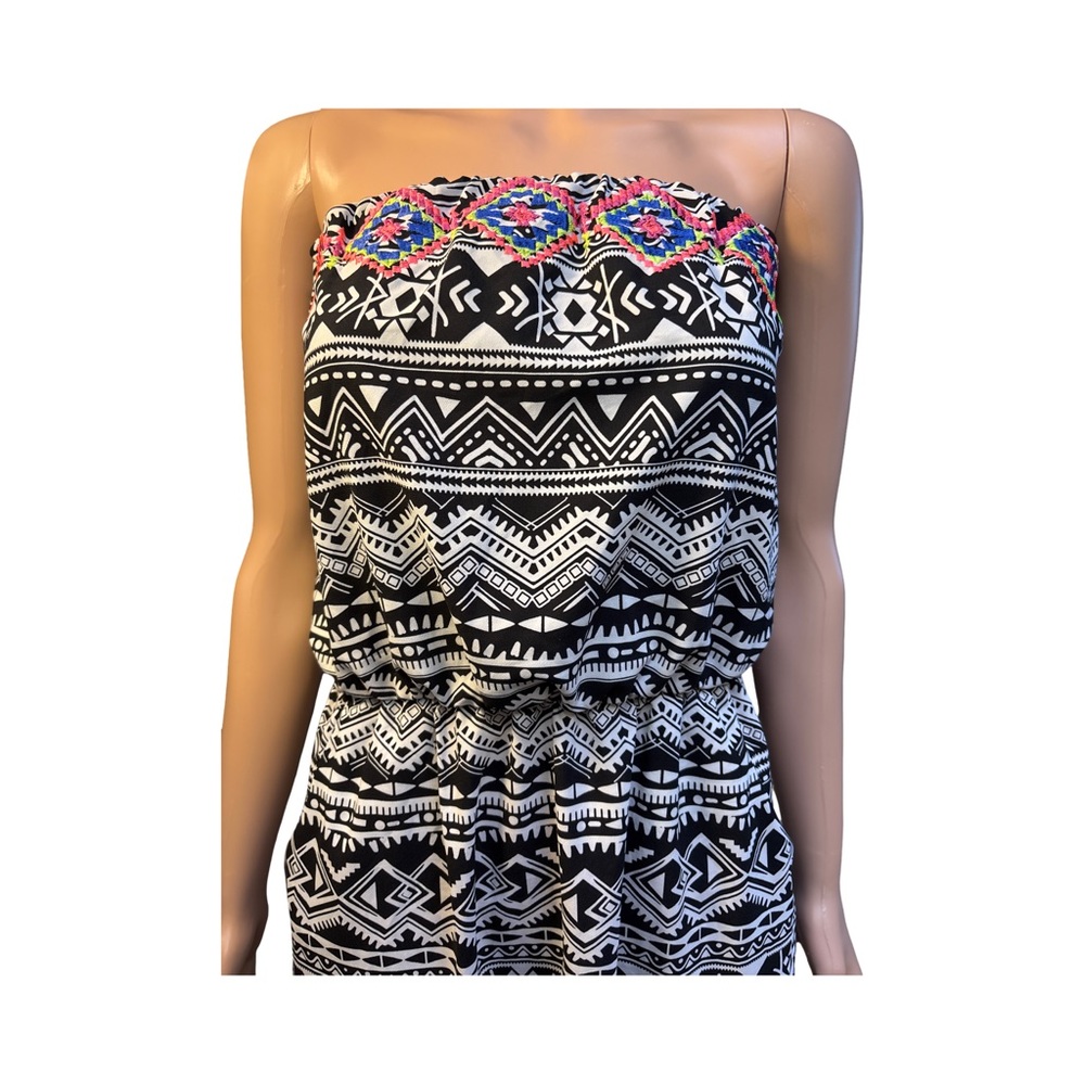 Xhilaration Strapless Smocked Top Black & White Maxi Small (3 for $12 item)